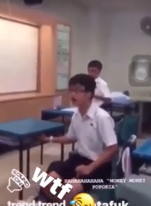 SINGAPORE SECONDARY KID SING GANG POEM (top 100 artist)