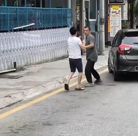 2 guys fighting in Malaysia