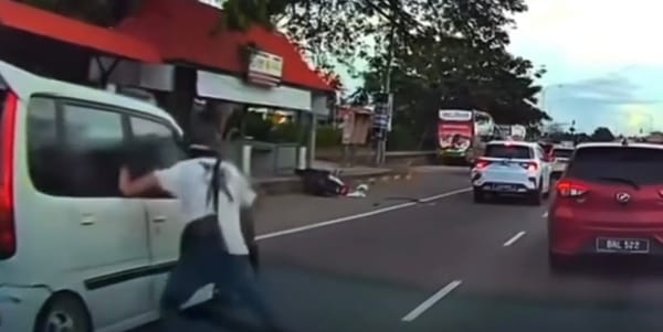 Malaysia Motorbike Road Rage